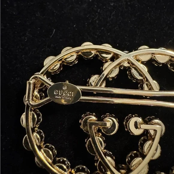 Gucci Gold and Pearl Hair Clip - Picture 4 of 4